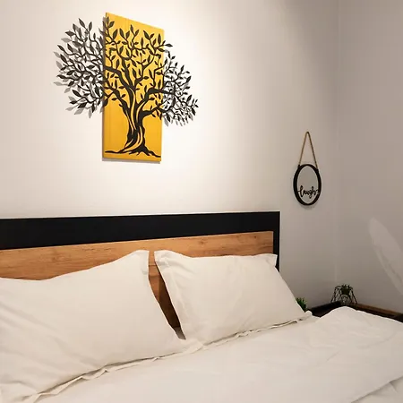 Chris And Mary White Tower Center Thessaloniki