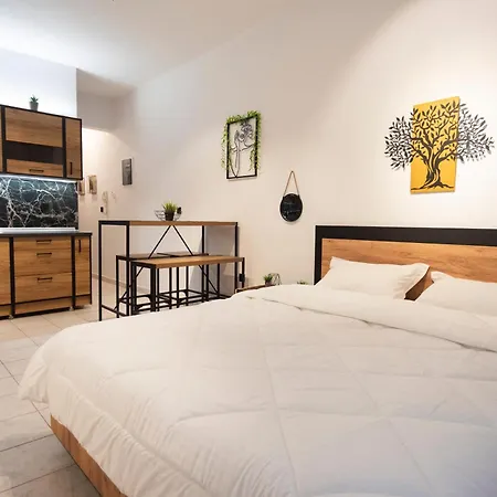 Chris And Mary White Tower Center Daire Selanik